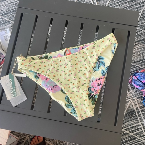 Maaji Kept Promises Alana Reversible Bikini Bottoms. - Picture 3 of 9